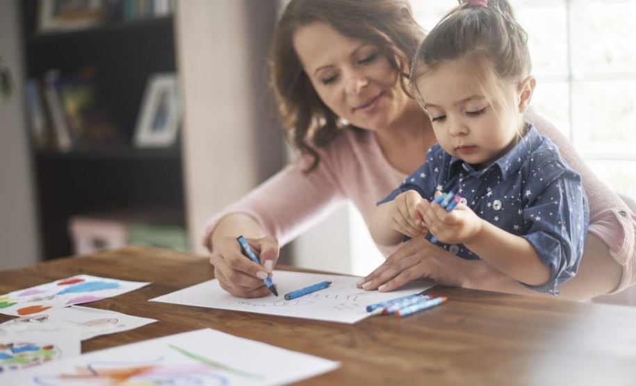 8 Essential Financial Planning Tips for Single&nbsp;Parents