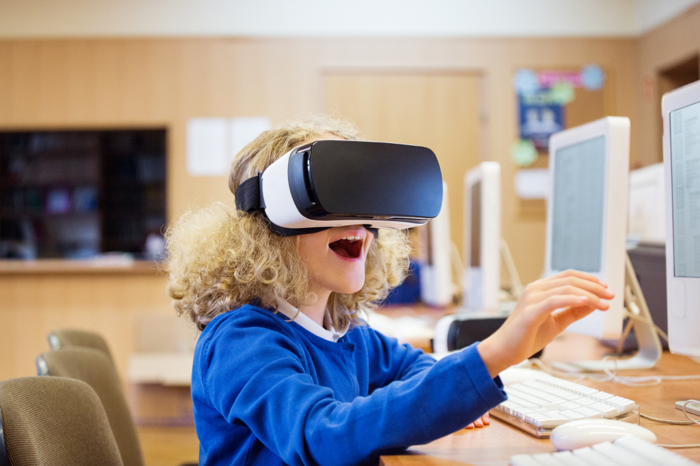Embracing Alternative Education in the Digital Age: The Rise of Virtual&nbsp;Classrooms