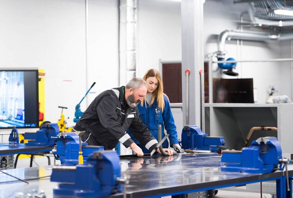 “Unlock Your Potential: The Power of International Apprenticeships”