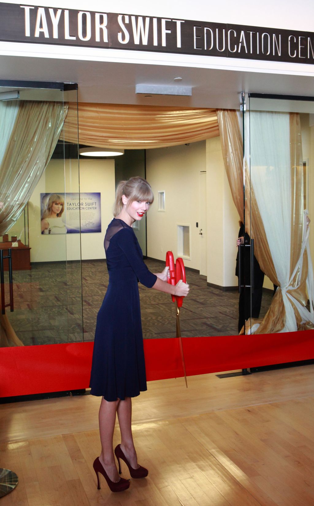 Taylor Swift Champions Alternative Education and Empowers Young&nbsp;Learners