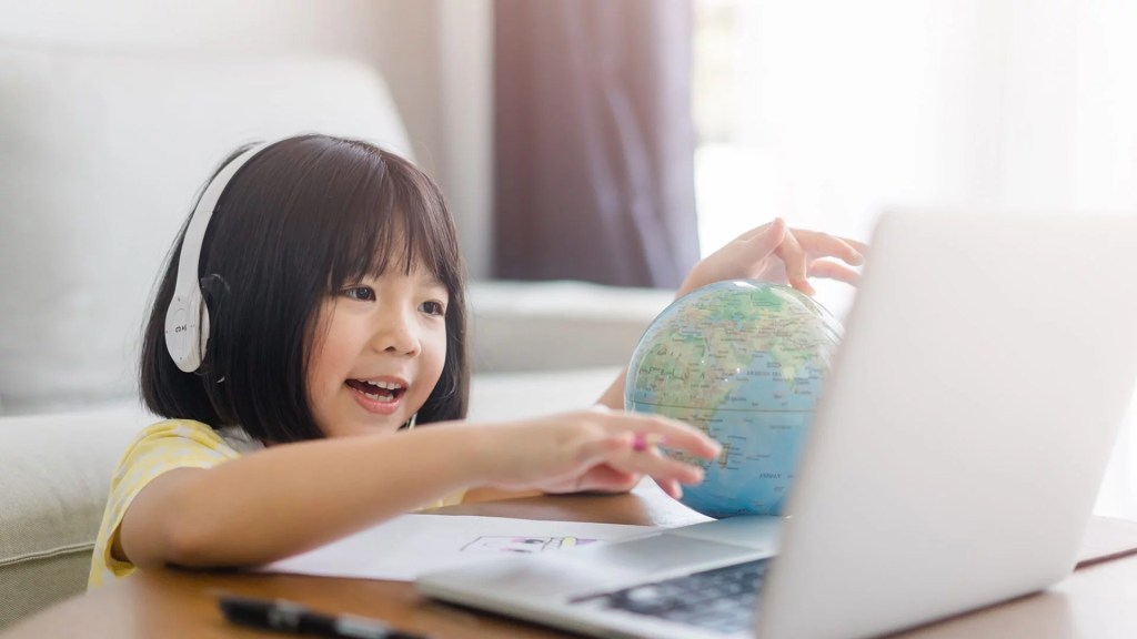 “Tech-savvy Bilingual Education: Unleashing Language Learning and Cultural Connection”