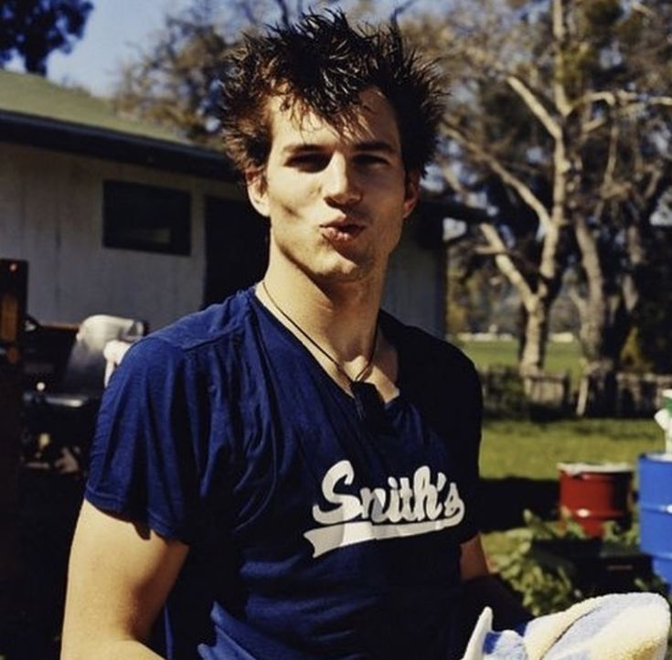 Ashton Kutcher: Hollywood’s Advocate for Alternative Schooling and&nbsp;Education