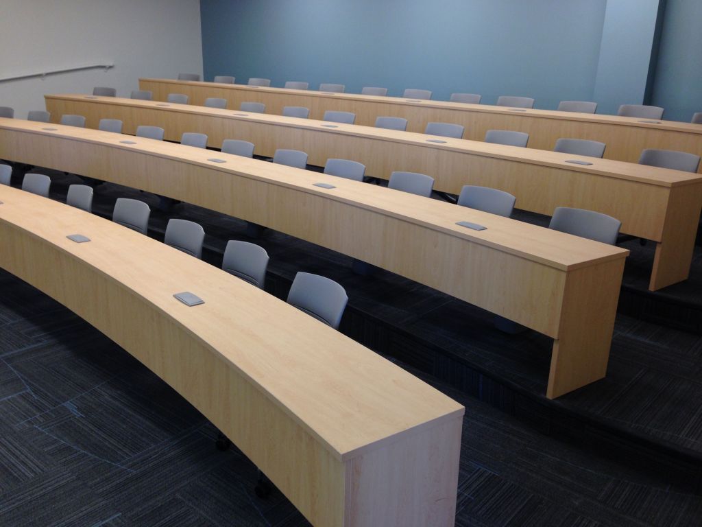 “Empowering Students: The Benefits of Student Choice in Seating Arrangements”