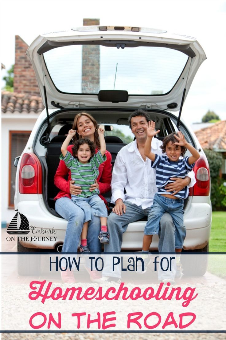 Homeschooling on the Road: A Comprehensive Guide to Education and&nbsp;Adventure