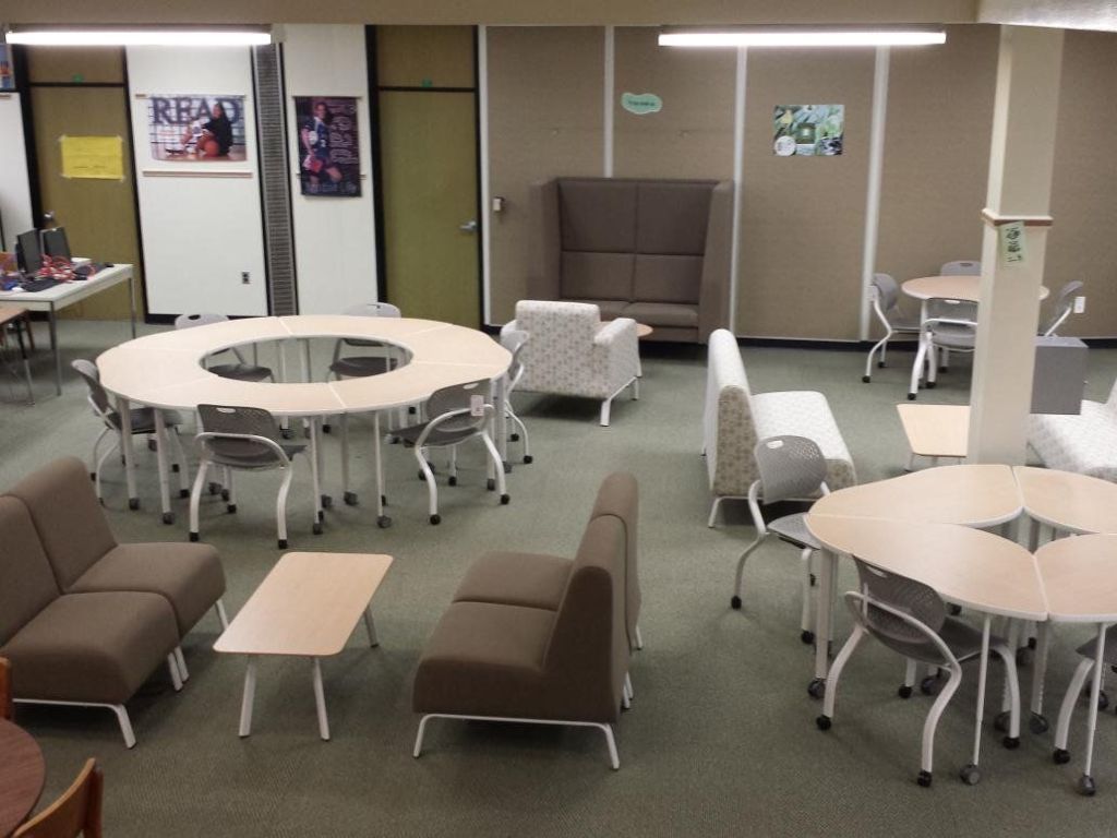 “Unleashing Creativity: Designing a Flexible Library Space for Alternative Education”
