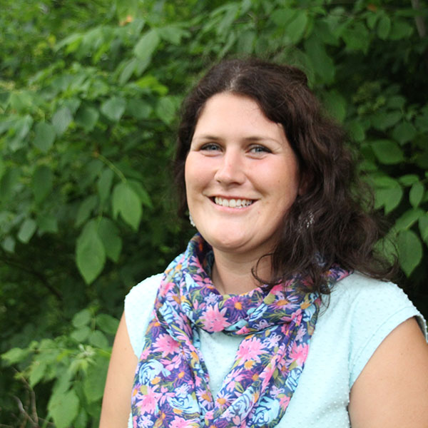 Roadschooling: Celebrities Shape Education through Global&nbsp;Exploration