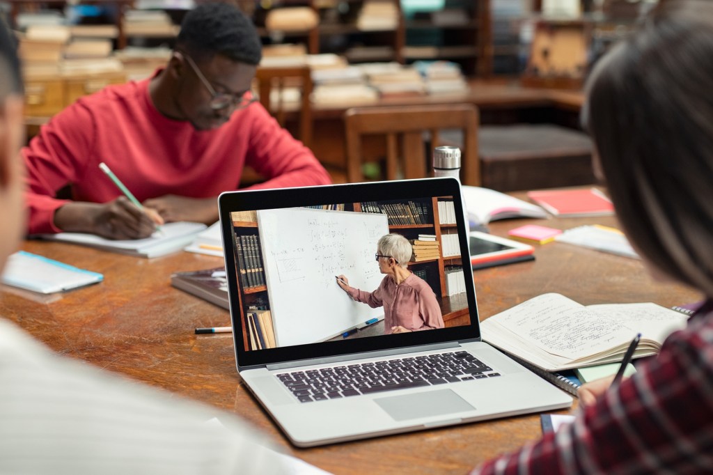 “Unleashing the Potential: How Online Learning Empowers Alternative&nbsp;Learners”