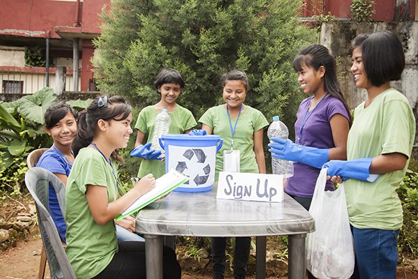 Empowering Students to Make a Difference: Community Service Projects that Shape Well-Rounded&nbsp;Individuals